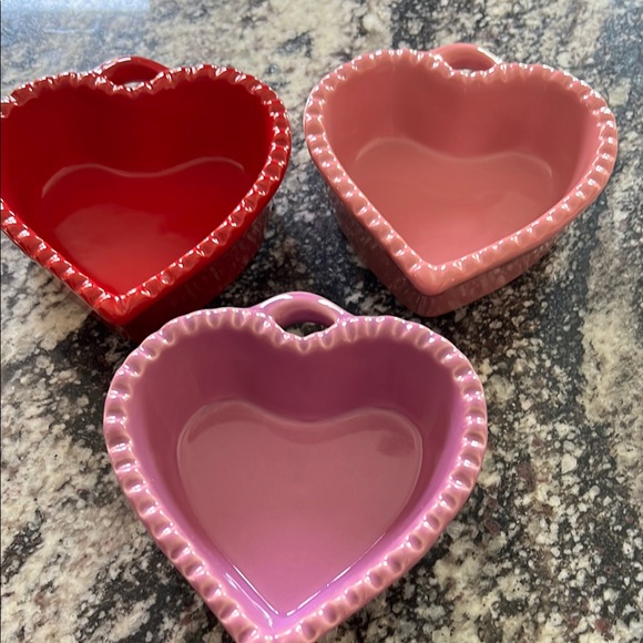 Williams Sonoma Other - Three Williams-Sonoma Heart-Shaped Ramekins